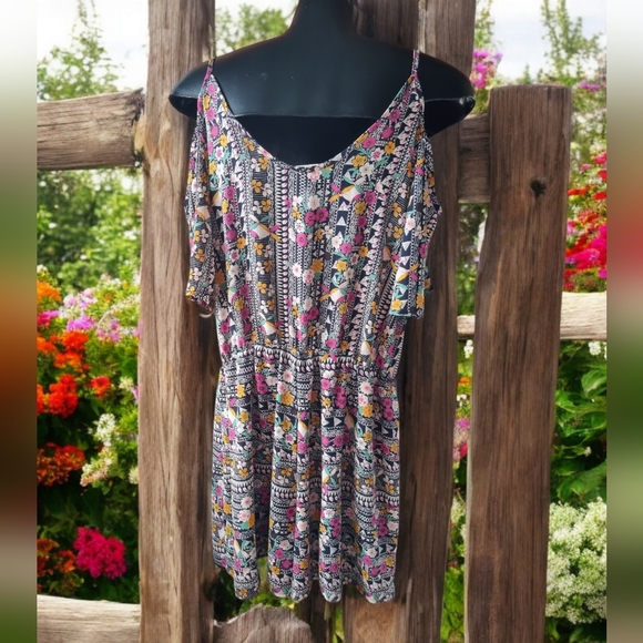 Sienna Sky Cold Shoulder V Neck Floral Romper - Picture 2 of 12